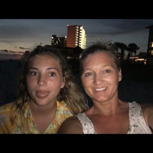 Meet your Posher, Angie